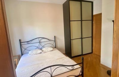 Miete einer hellen 2-Zimmer-Wohnung, 65 m², im Zentrum von Belgrad, Serbien