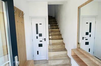 Аренда современной квартиры с 2 спальнями, Санпетру, Брашов, Румыния