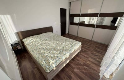 Rent of a cozy 3-room apartment, Tractorul, Brașov, Romania