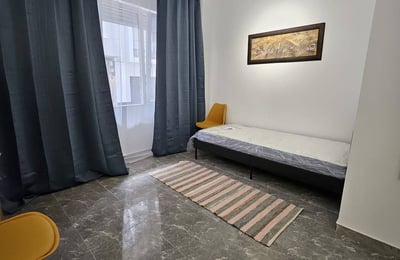 Rent of a modern studio apartment in the center, Torrevieja, Spain