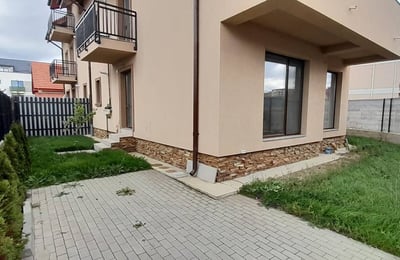 Rent of a comfortable 2-room apartment, 70 m², Tractorul, Brașov, Romania