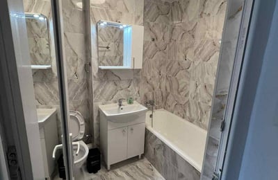 Аренда комфортной двухкомнатной квартиры, 60 м², Брашов, Румыния