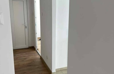 Аренда комфортной двухкомнатной квартиры, 60 м², Брашов, Румыния