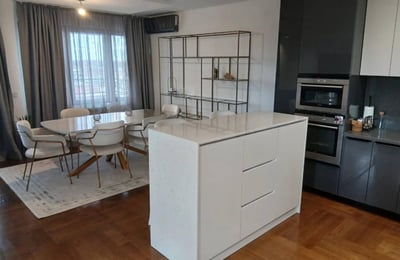 Аренда просторной двухэтажной трёхкомнатной квартиры, 120 м², центр города, Белград, Сербия