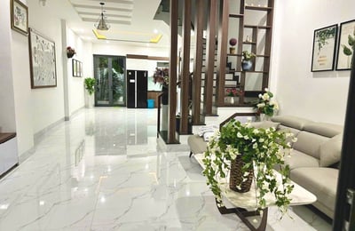 Alquiler de una moderna y nueva villa amueblada, 320 m², Nha Trang, Vietnam