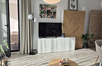 Miete einer Premium-3-Zimmer-Wohnung, 100 m², St. Konstantin und Helena, Varna, Bulgarien