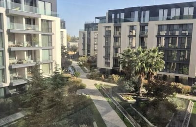 Miete einer Premium-3-Zimmer-Wohnung, 100 m², St. Konstantin und Helena, Varna, Bulgarien