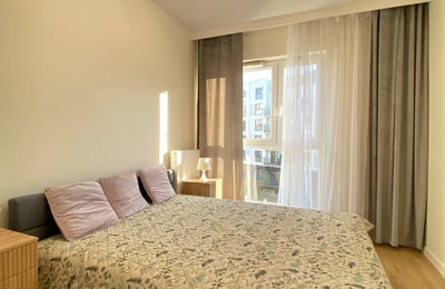 Alquiler de un acogedor y luminoso apartamento de 2 habitaciones, 50 m², Varsovia, Polonia