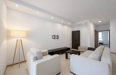 Alquiler de un luminoso apartamento amueblado de 2 habitaciones, 54 m², Marina Mokotów, Varsovia, Polonia
