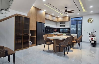 Alquiler de una moderna y nueva villa amueblada, 270 m², cerca del mar, Nha Trang, Vietnam