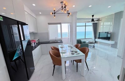 Location d’un appartement moderne et de luxe près de la mer, Nha Trang, Vietnam