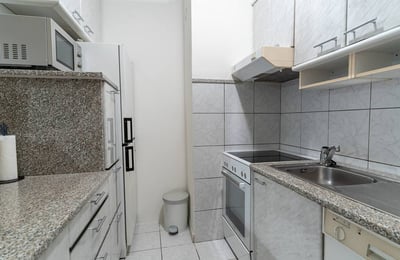 Rent of a cozy 3-room apartment, 75 m², city center, Belgrade, Serbia