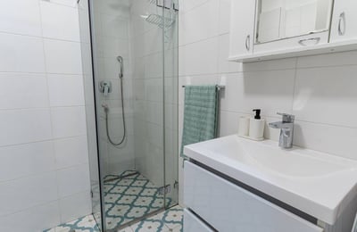 Location d’un appartement lumineux d’une pièce, 36 m², centre-ville, Belgrade, Serbie