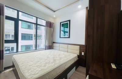 Alquiler de un moderno apartamento amueblado de 2 dormitorios cerca del mar, Nha Trang, Vietnam