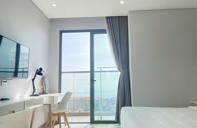 Location d’un appartement meublé de 2 chambres avec vue sur la mer, 77 m², centre-ville, Nha Trang, Vietnam