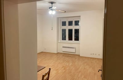 Аренда светлой двухкомнатной квартиры, 55 м², Holešovice, Прага, Чехия