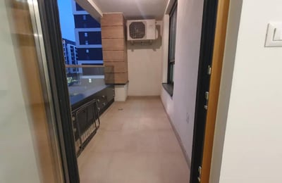 Rent of a 2-room apartment in Wellport residence, 61 m², New Belgrade, Belgrade, Serbia