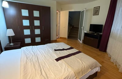 Rent of a comfortable 4-room villa, 160 m², Mamaia Nord, Romania