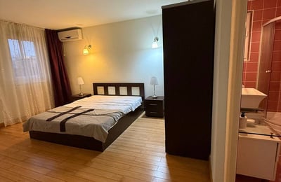 Rent of a comfortable 4-room villa, 160 m², Mamaia Nord, Romania