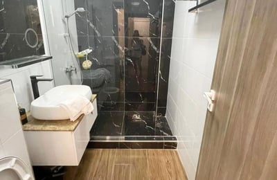 Rent of a studio apartment on the first sea line, 43 m², Mamaia, Romania