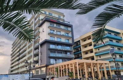 Rent of a studio apartment on the first sea line, 43 m², Mamaia, Romania