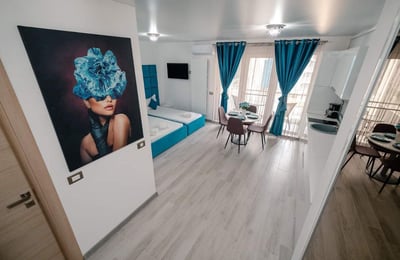 Rent of a bright studio apartment with balcony, Mamaia Sat, Romania