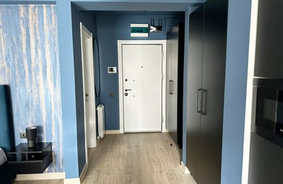 Alquiler de un luminoso estudio, primera línea de mar, Mamaia Sat, Rumanía