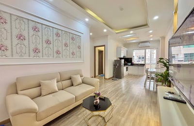 Miete einer möblierten Wohnung mit 2 Schlafzimmern in Meeresnähe, Nha Trang, Vietnam