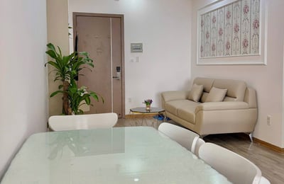 Miete einer möblierten Wohnung mit 2 Schlafzimmern in Meeresnähe, Nha Trang, Vietnam