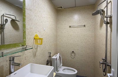 Rent of a cozy, furnished apartment with 2 bedrooms close to the sea, Nha Trang, Vietnam