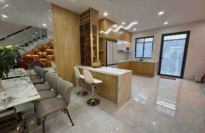 Аренда современного дома с 3 спальнями, 270 м², запад Нячанга, Вьетнам