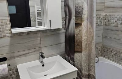 Аренда свежей 2-комнатной квартиры после ремонта, сектор 6, Бухарест, Румыния