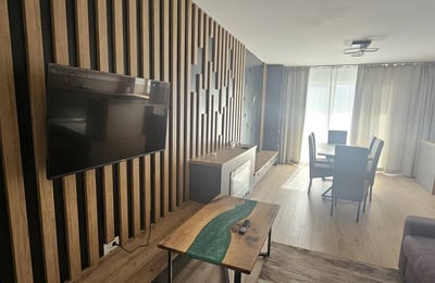 Аренда комфортной квартиры 3 комнаты с паркингом в Tractorul, Брашов, Румыния