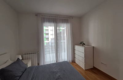 Location d’un appartement lumineux de deux pièces dans la résidence Elixir Garden, 55 m², Nouveau Belgrade, Serbie