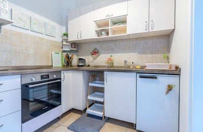 Alquiler de luminoso apartamento de dos habitaciones, 42 m², Belgrado, Serbia