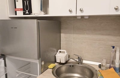 Аренда комфортной квартиры с двумя отдельными комнатами и балконом, Констанца, Румыния