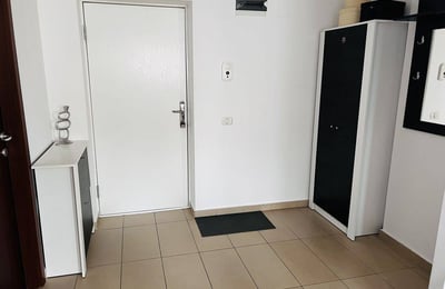 Аренда комфортной двухкомнатной квартиры, Брашов, Румыния