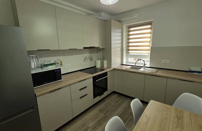 Location d’un appartement meublé et confortable de deux pièces, Brașov, Roumanie