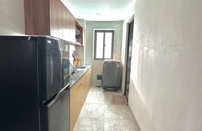 Location d’un appartement confortable et meublé de deux pièces avec balcon, 50 m², Nha Trang, Vietnam
