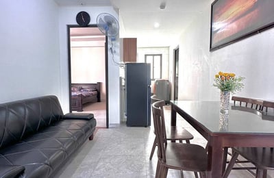 Location d’un appartement confortable et meublé de deux pièces avec balcon, 50 m², Nha Trang, Vietnam