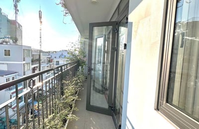 Location d’un appartement confortable et meublé de deux pièces avec balcon, 50 m², Nha Trang, Vietnam