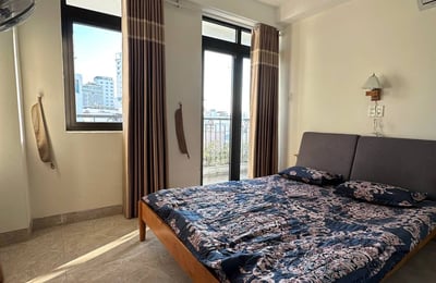 Location d’un appartement confortable et meublé de deux pièces avec balcon, 50 m², Nha Trang, Vietnam