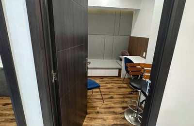 Аренда светлой меблированной трёхкомнатной квартиры с видом на море, 74 м², Нячанг, Вьетнам