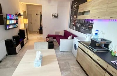 Location d’un appartement confortable de deux pièces avec balcon, Mamaia Sat, Roumanie
