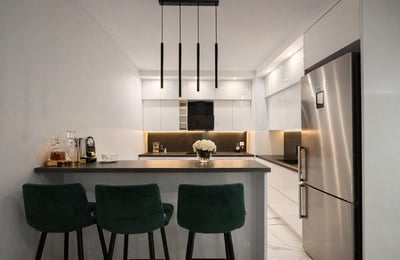 Alquiler de apartamento moderno de tres habitaciones con balcón, 63 m², Mokotów, Varsovia, Polonia