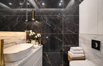 Alquiler de apartamento moderno de tres habitaciones con balcón, 63 m², Mokotów, Varsovia, Polonia