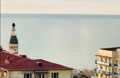 Location d’un appartement confortable avec vue sur la mer, 60 m², Batoumi, Géorgie
