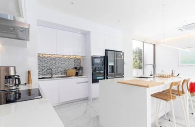 Bright villa with private pool for rent, 400 m², Bang Tao, Phuket, Thailand