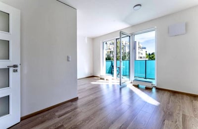 Аренда новой светлой квартиры с балконом, 30 м², Letňany, Прага, Чехия