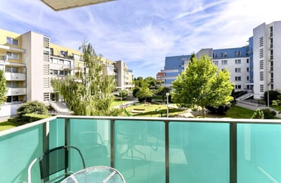 Аренда новой светлой квартиры с балконом, 30 м², Letňany, Прага, Чехия